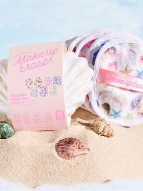 Makeup Eraser Seashells 7-Day Set and Shell Case - Pastel Shell Print